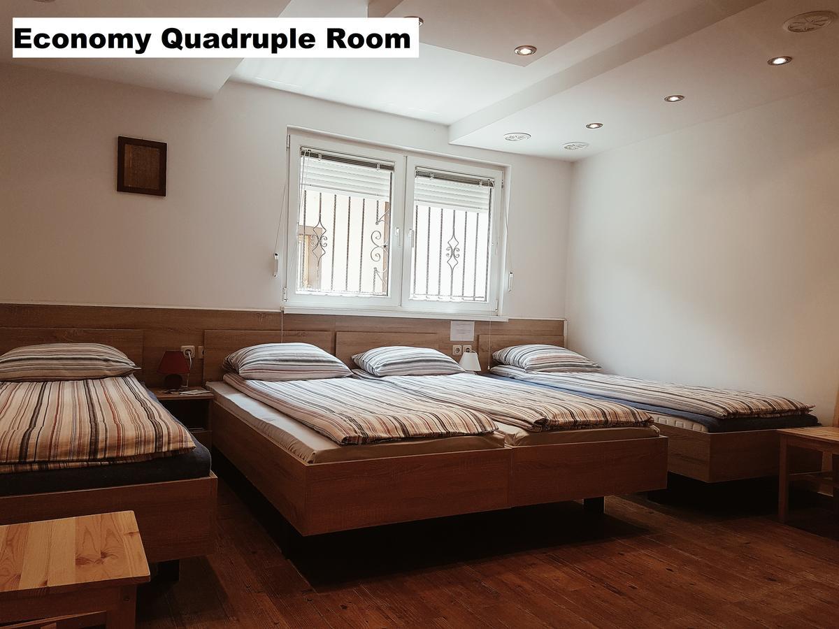 Guest House Edem II ซาราเยโว ภายนอก รูปภาพ